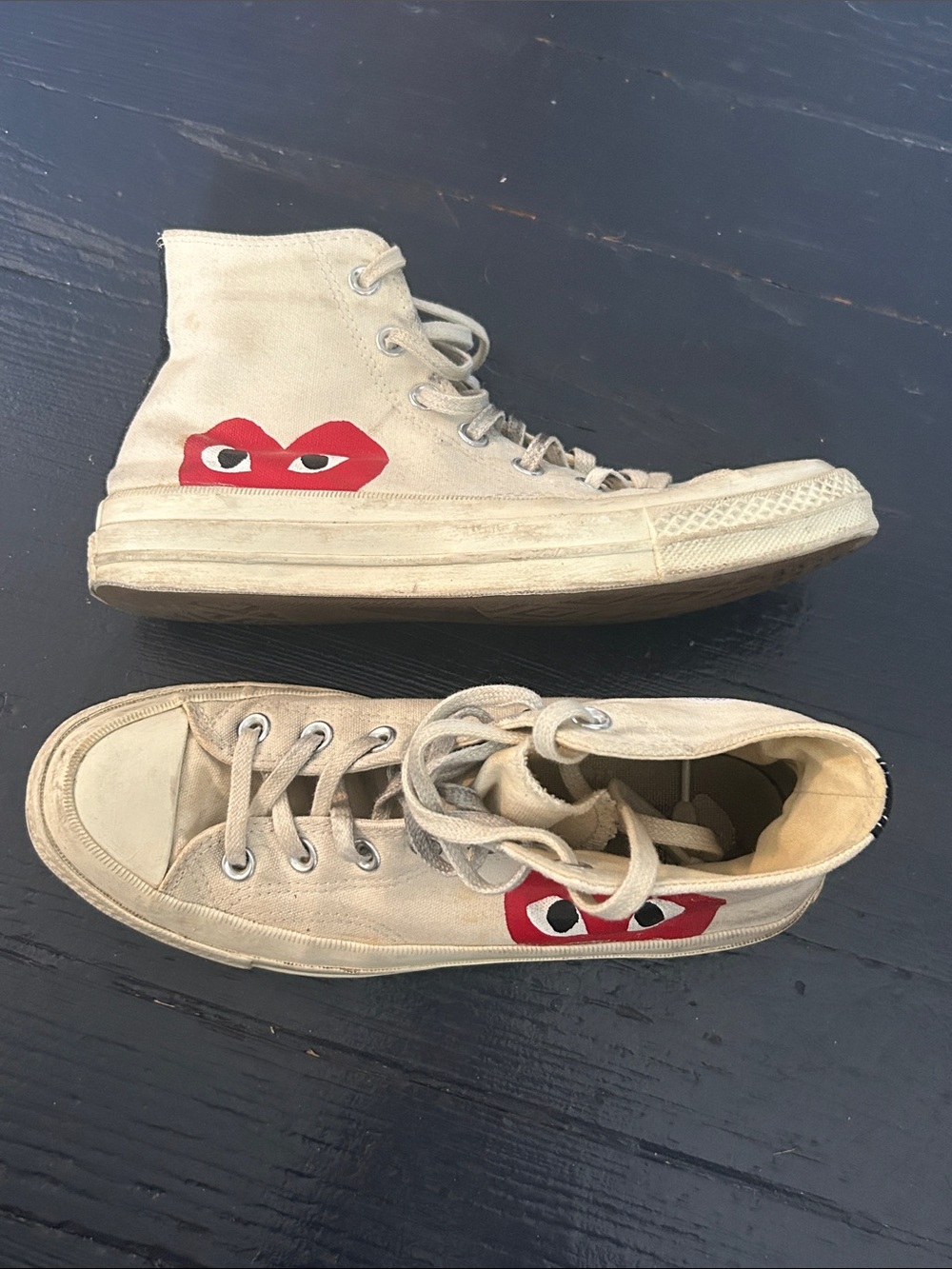 COMME DES GARÇONS PLAY High-Top Sneakers in Off-White with Red Heart Accent